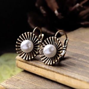 Pearl Vintage Look Hoop Drop Earrings